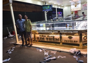 Tủ bán vàng 126 Tủ bán vàng 126
